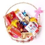 ultimate-snack-fun-gift-basket