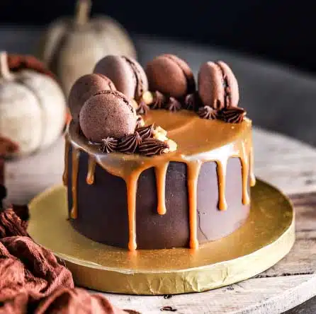 Macaron Troupe Cake 2.75 Lbs