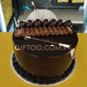kitkat cake