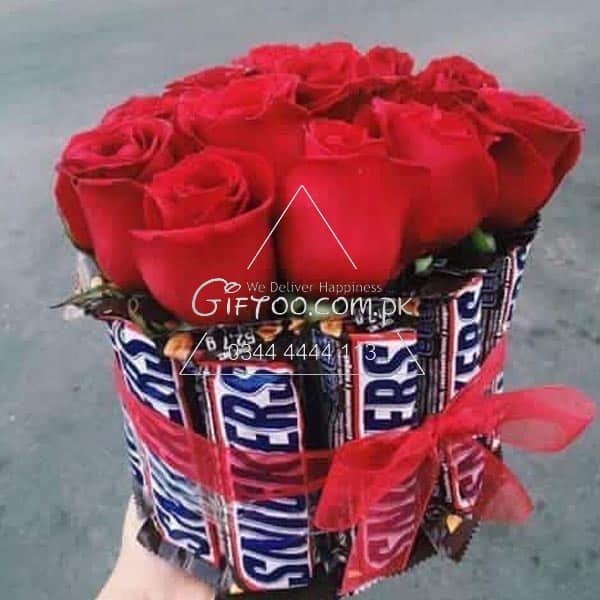 Snicker with Red Roses Snicker with Red Roses