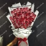 kitkat bouquet 2 finger