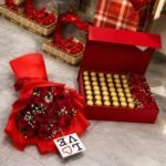 Lovely Gift with Flower Bouquet chocolate gift for Wedding