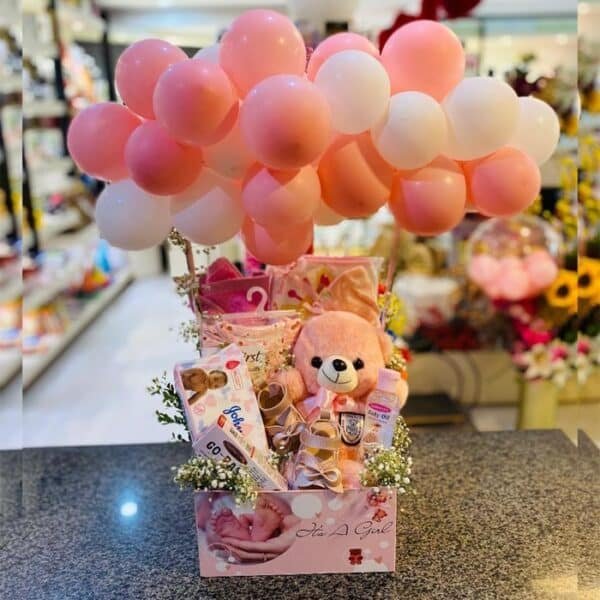 baby girl gift hamper